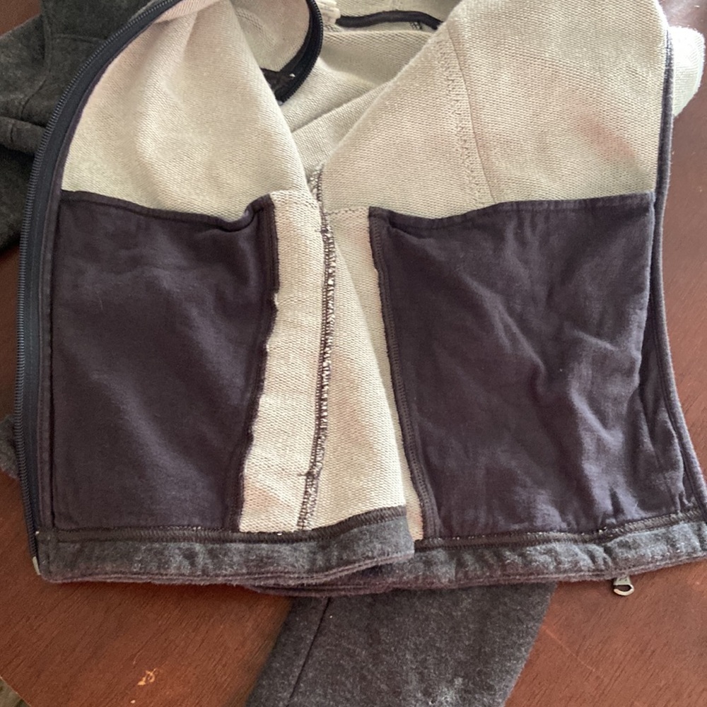 Under Armour jacket - Picture 7 of 9